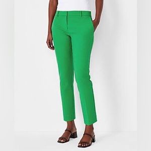 Ann Taylor The Eva Ankle Pant Green - Curvy Fit Size 4 Short